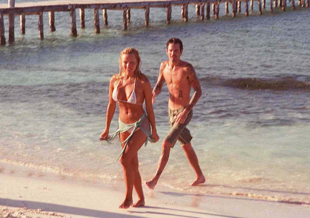Pamela Anderson Wore a White Bikini In Her Beach Wedding to Tommy Lee