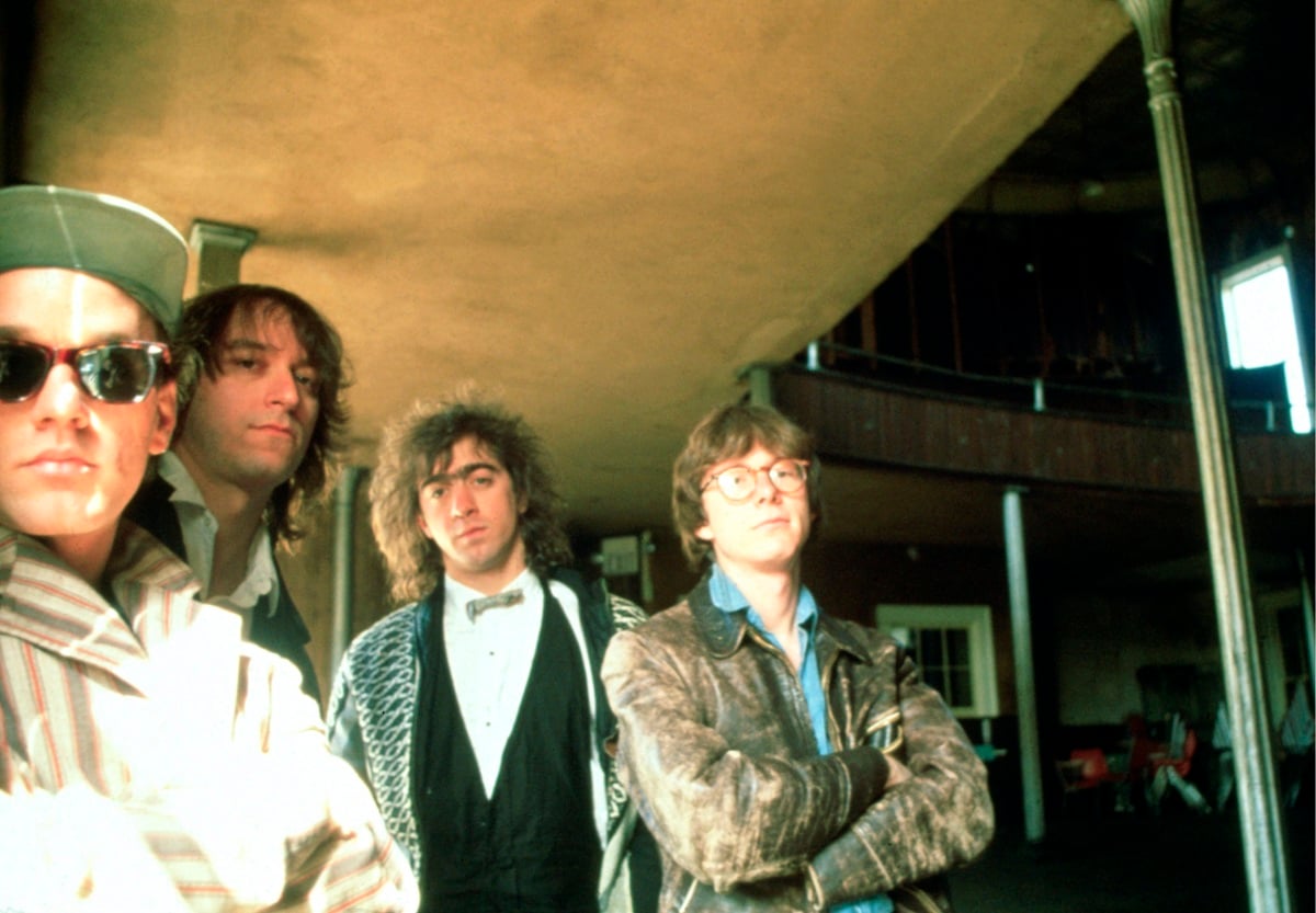 R.E.M. shiny happy people