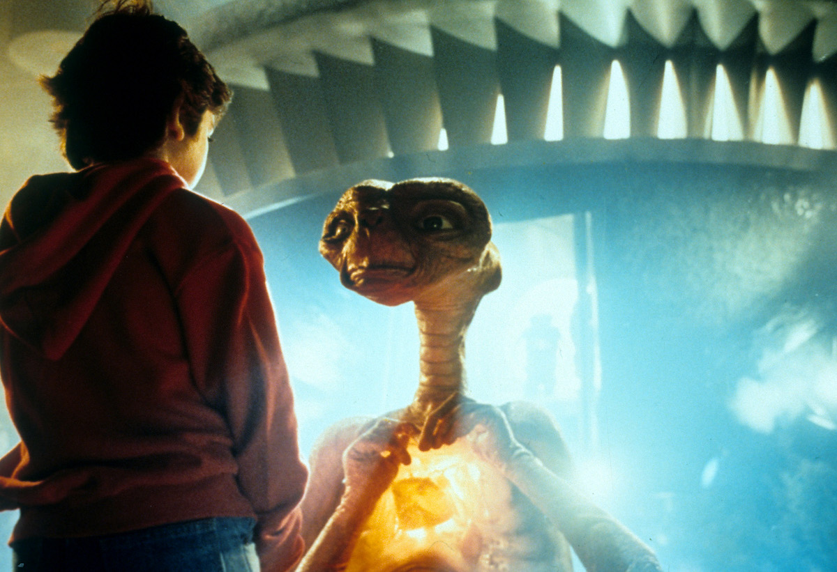 Henry Thomas and E.T. in 'E.T. The Extra-Terrestrial'