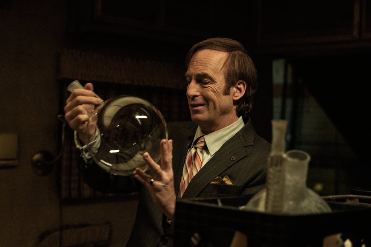 Bob Odenkirk as Saul Goodman in Better Call Saul Season 6 Episode 11. Saul holds up a boiling flask.