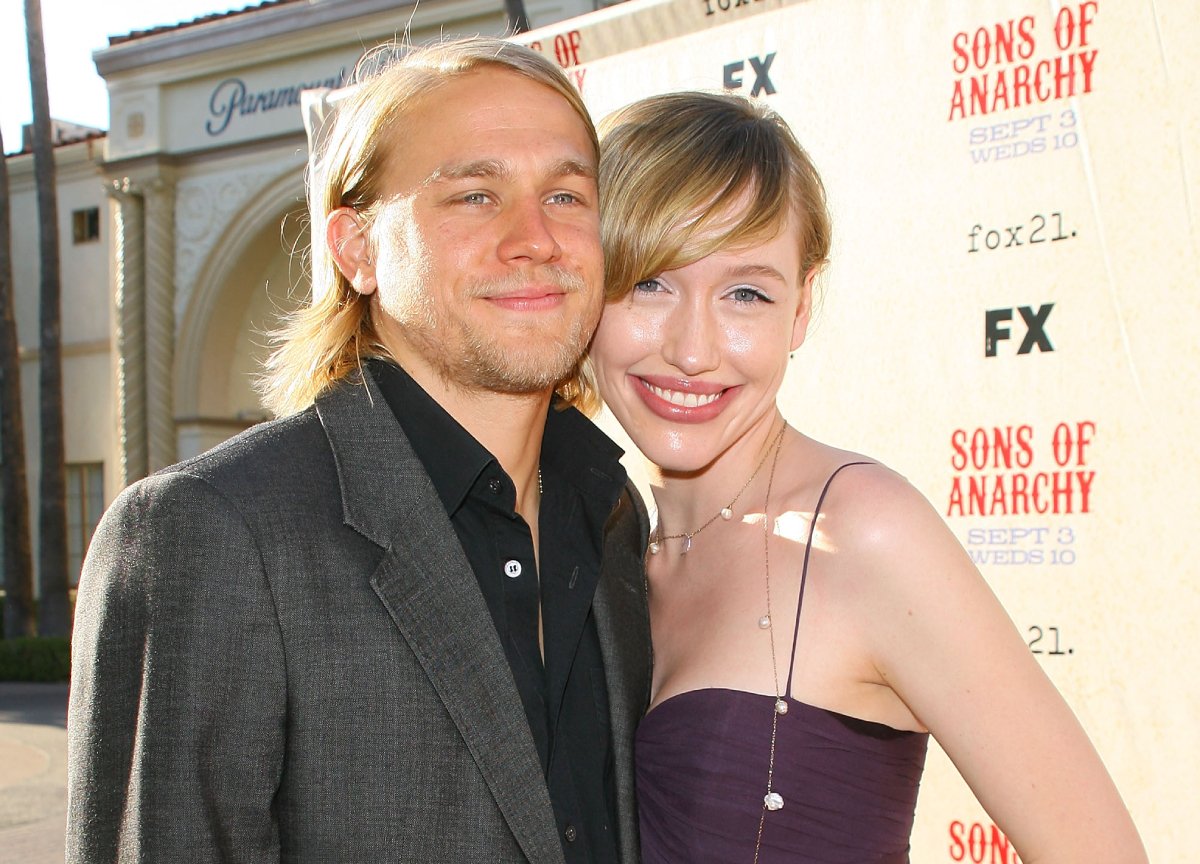 Charlie Hunnam and girlfriend Morgana McNelis arrive in the FX series "sons of anarchy" Held at Paramount Theater at Paramount Studios on August 24, 2008