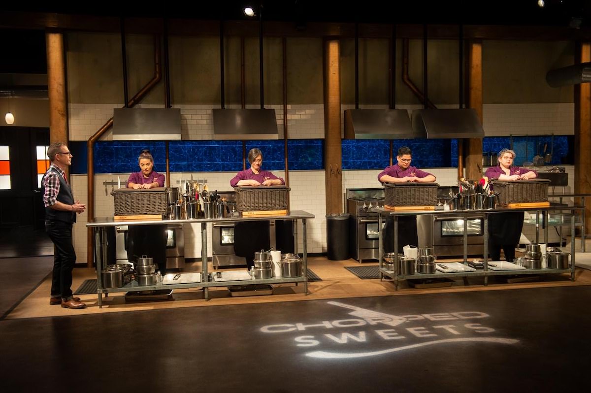 'Chopped' contestants at cooking stations