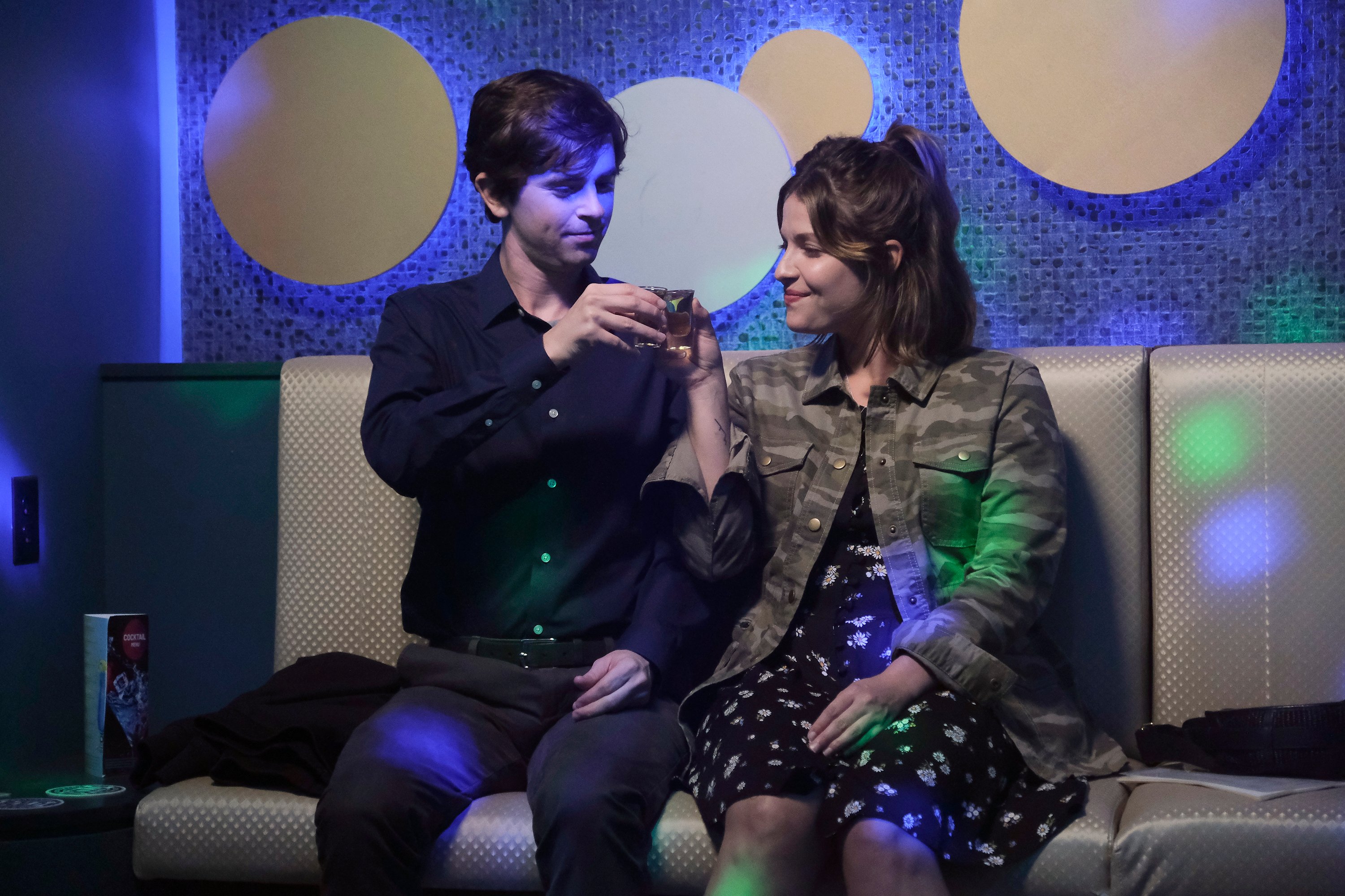Freddie Highmore and Paige Spara play Shaun Murphy and Lea Dilallo.