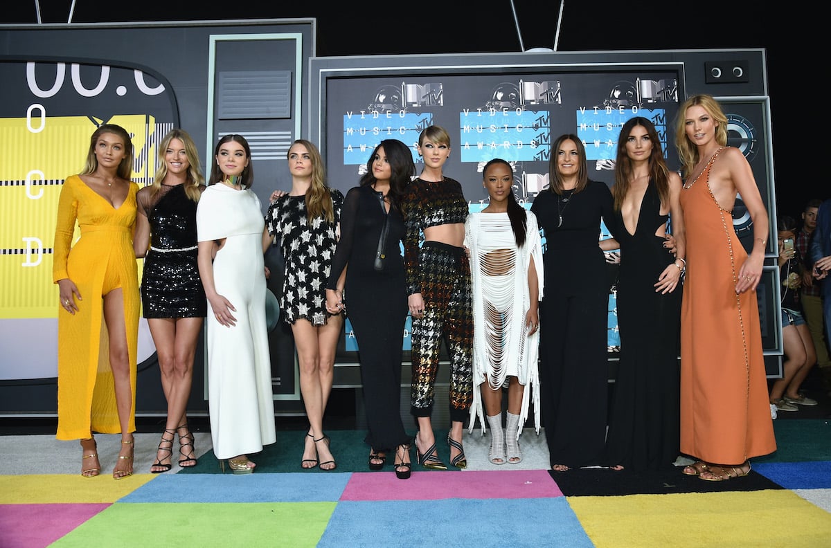 Taylor Swift with her girl squad at the MTV VMAs2015