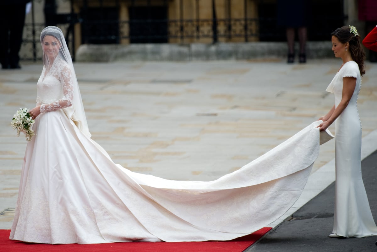 Kate Middleton and her sister and Maid of Honor Pippa Middleton arrive for the Wedding of Prince William and Catherine Middleton at Westminster Abbey on April 29, 2011 in London, England