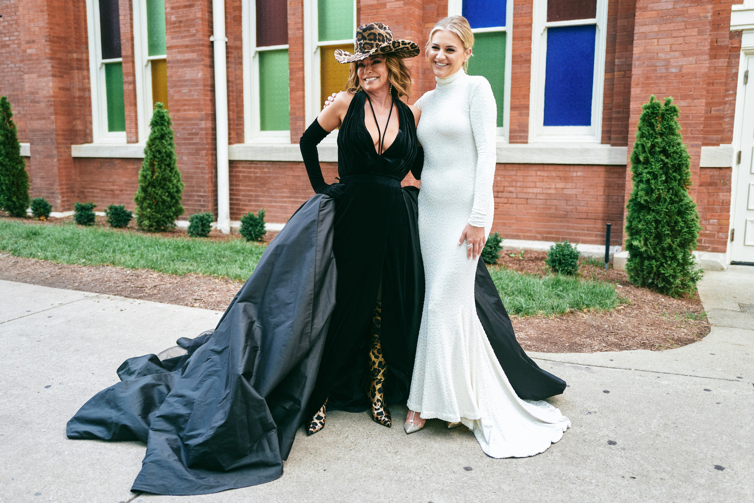Honoree, Shania Twain and Kelsea Ballerini attend the 15th Annual Academy of Country Music Honors