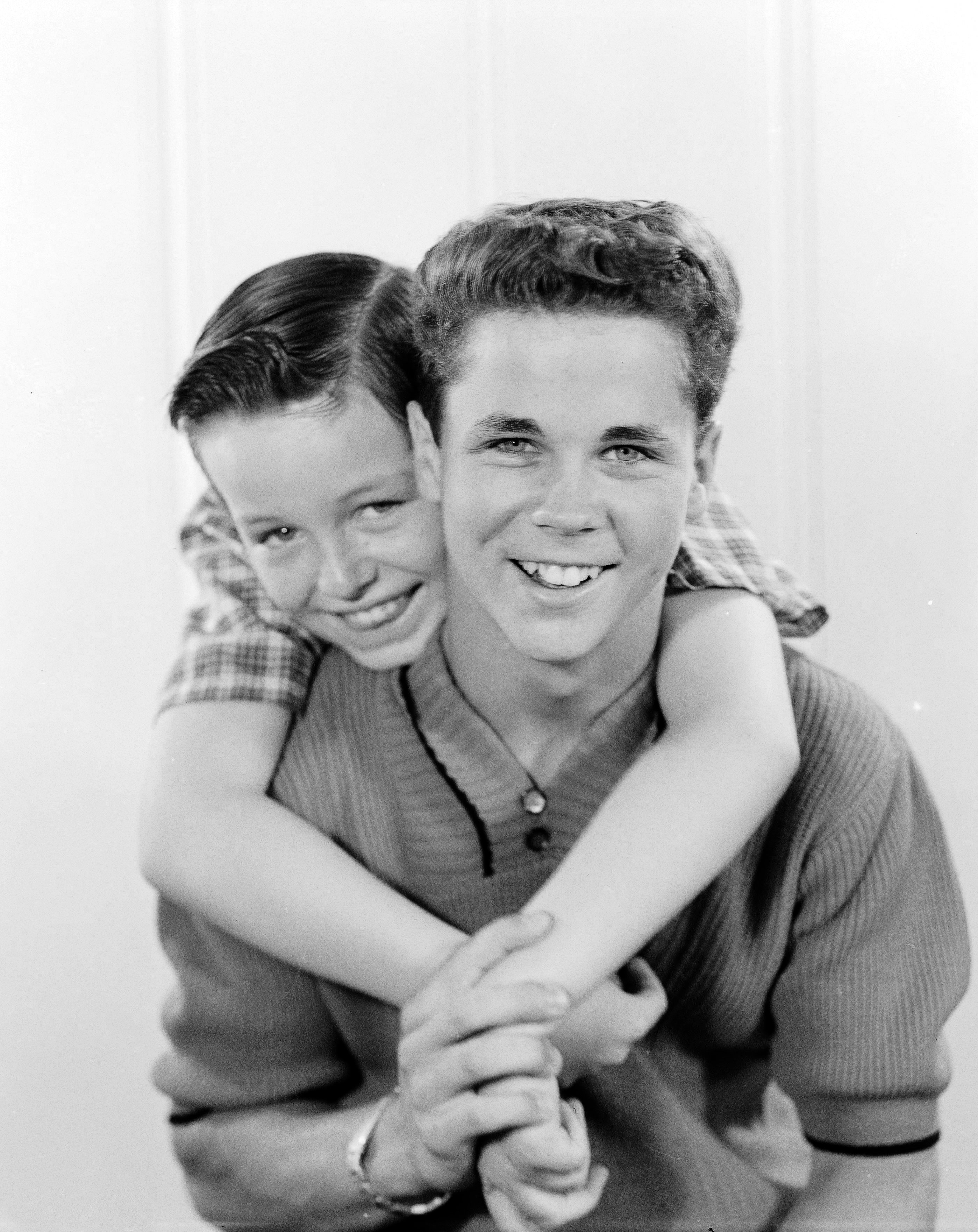 'Leave It to Beaver' co-stars Tony Dow and Jerry Mathers were just as close as their onscreen characters Wally and Beaver.