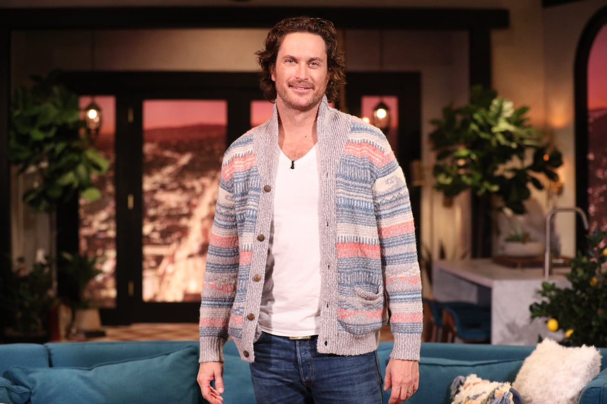 Oliver Hudson on the set of Busy Tonight