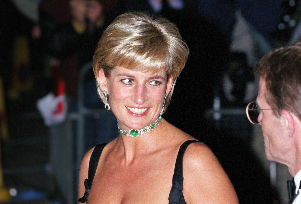 Princess Diana wearing a diamond and emerald choker Attends A Gala Dinner At The Tate Gallery On Her 36th Birthday