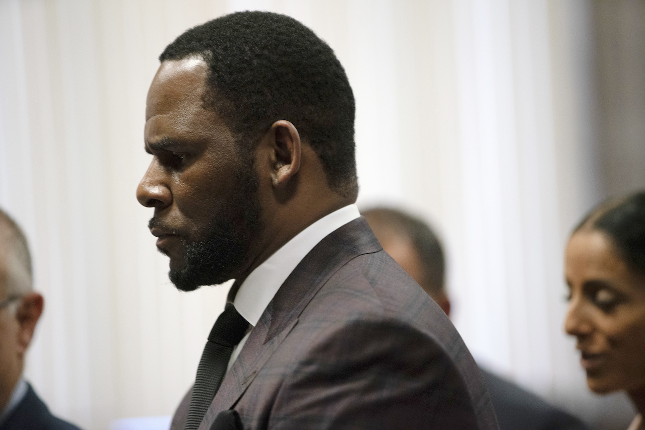 R. Kelly in court; a surprise witness will testify in Kelly's upcoming Chicago trial