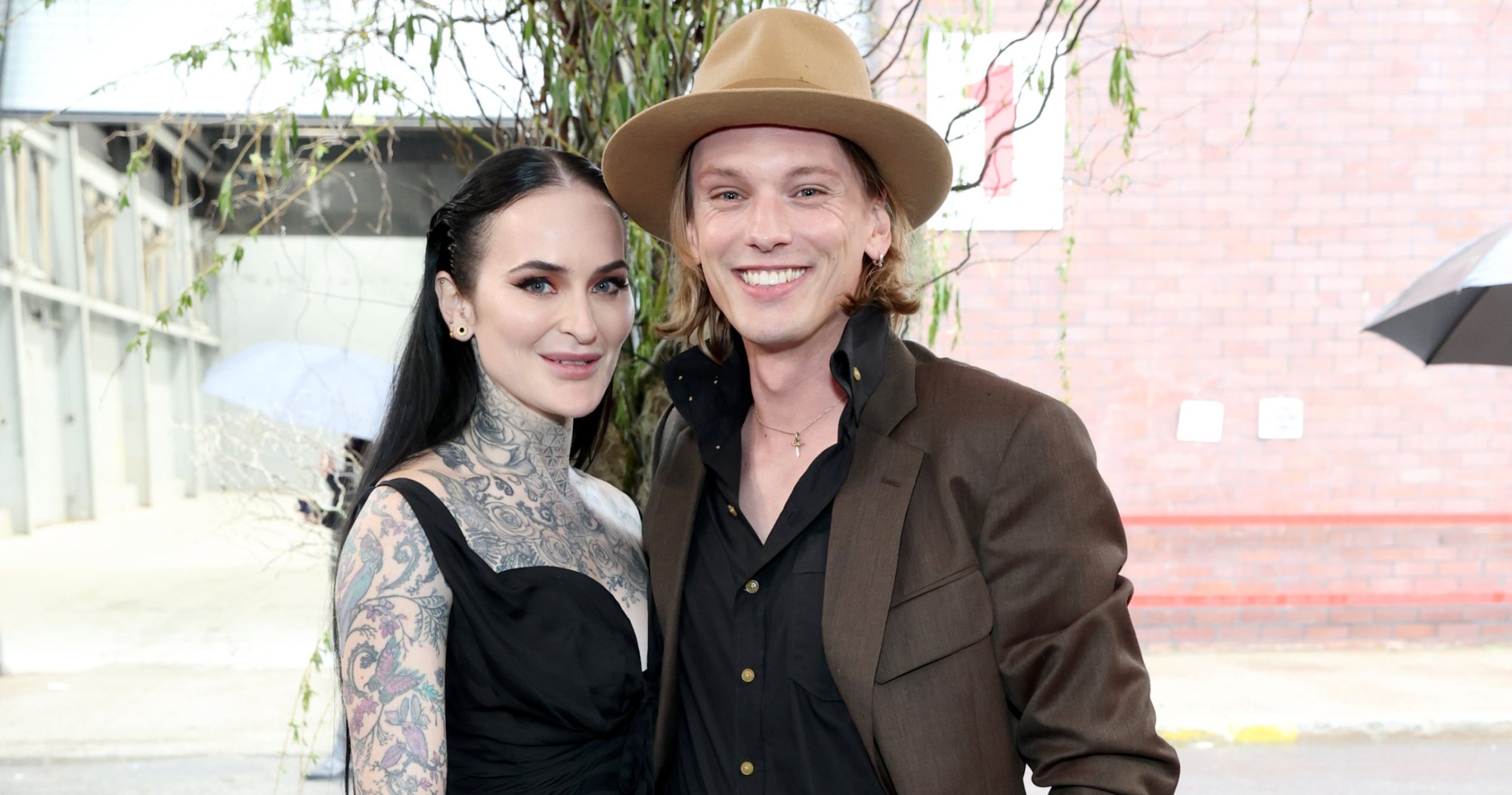 'Stranger Things' 4 actor Jamie Campbell Bower dating Jess Maloney