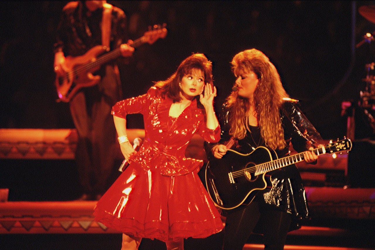 Naomi Judd and Wynonna Judd performing as The Judds in 1991