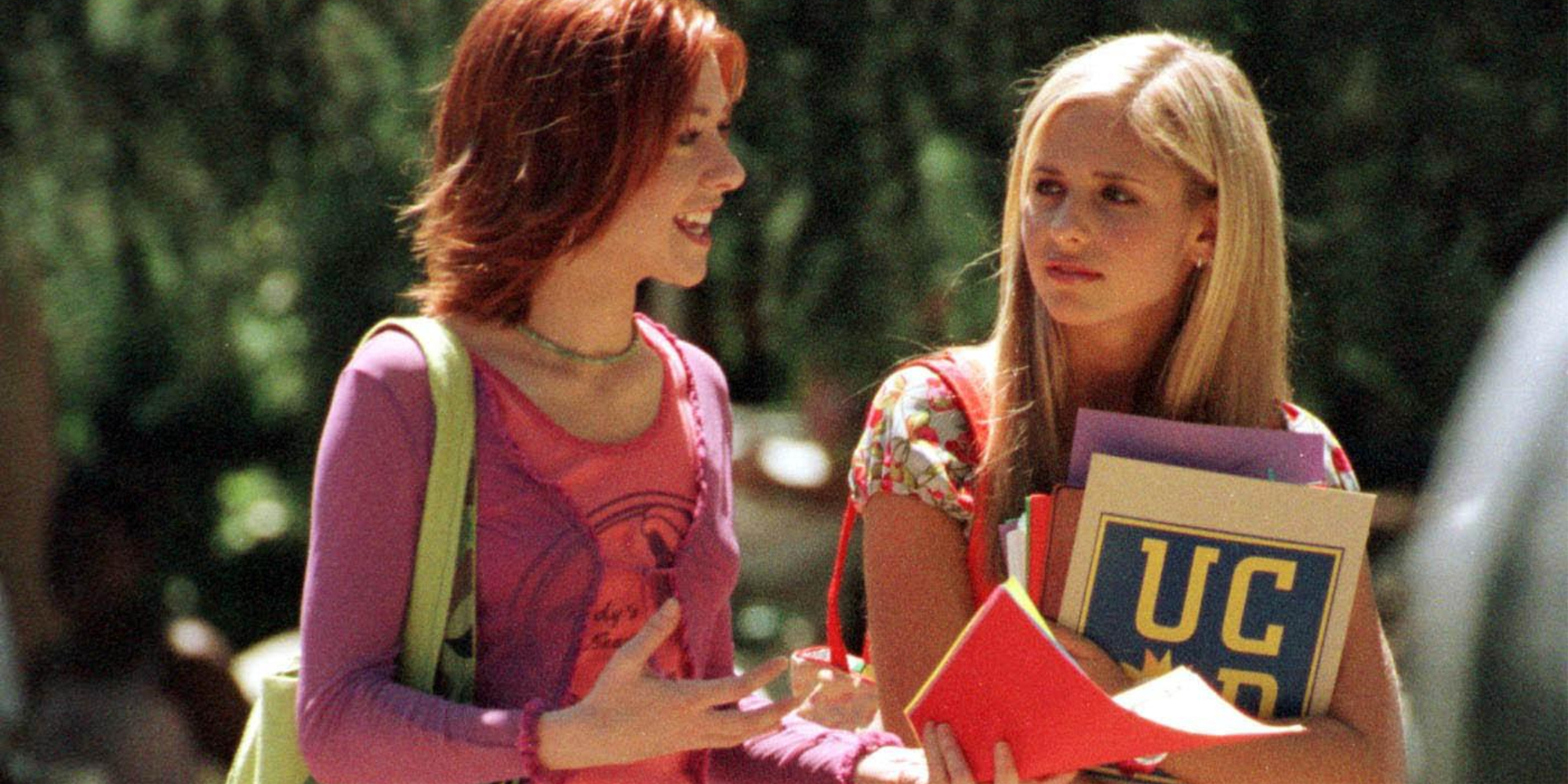 Alyson Hannigan and Sarah Michelle Gellar on the set of 'Buffy the Vampire Slayer' in 1999.