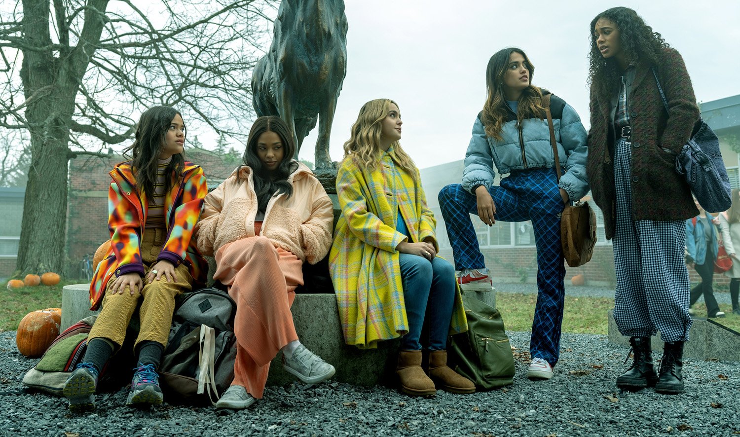 Malia Pyles as Mouse, Zaria as Faran, Bailee Madison as Imogen, Maia Reficco as Noa, and Chandler Kinney as Tabby in Pretty Little Liars: Original Sin