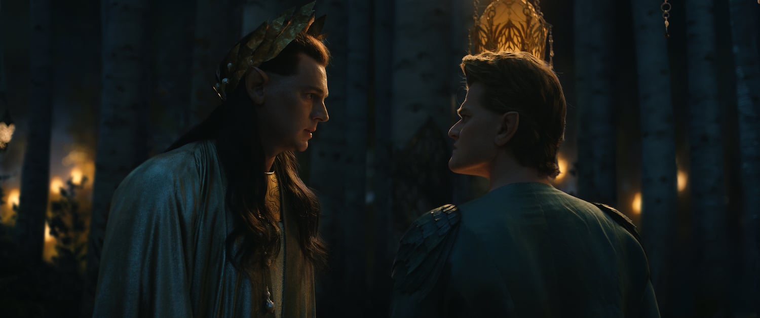 Benjamin Walker as Gil-galad and Robert Aramayo as Elrond in the series, The Rings of Power