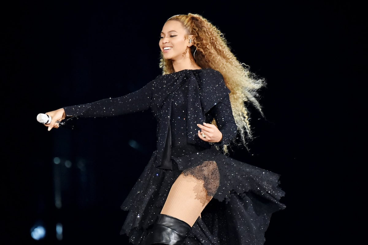 Beyoncé smiling on stage