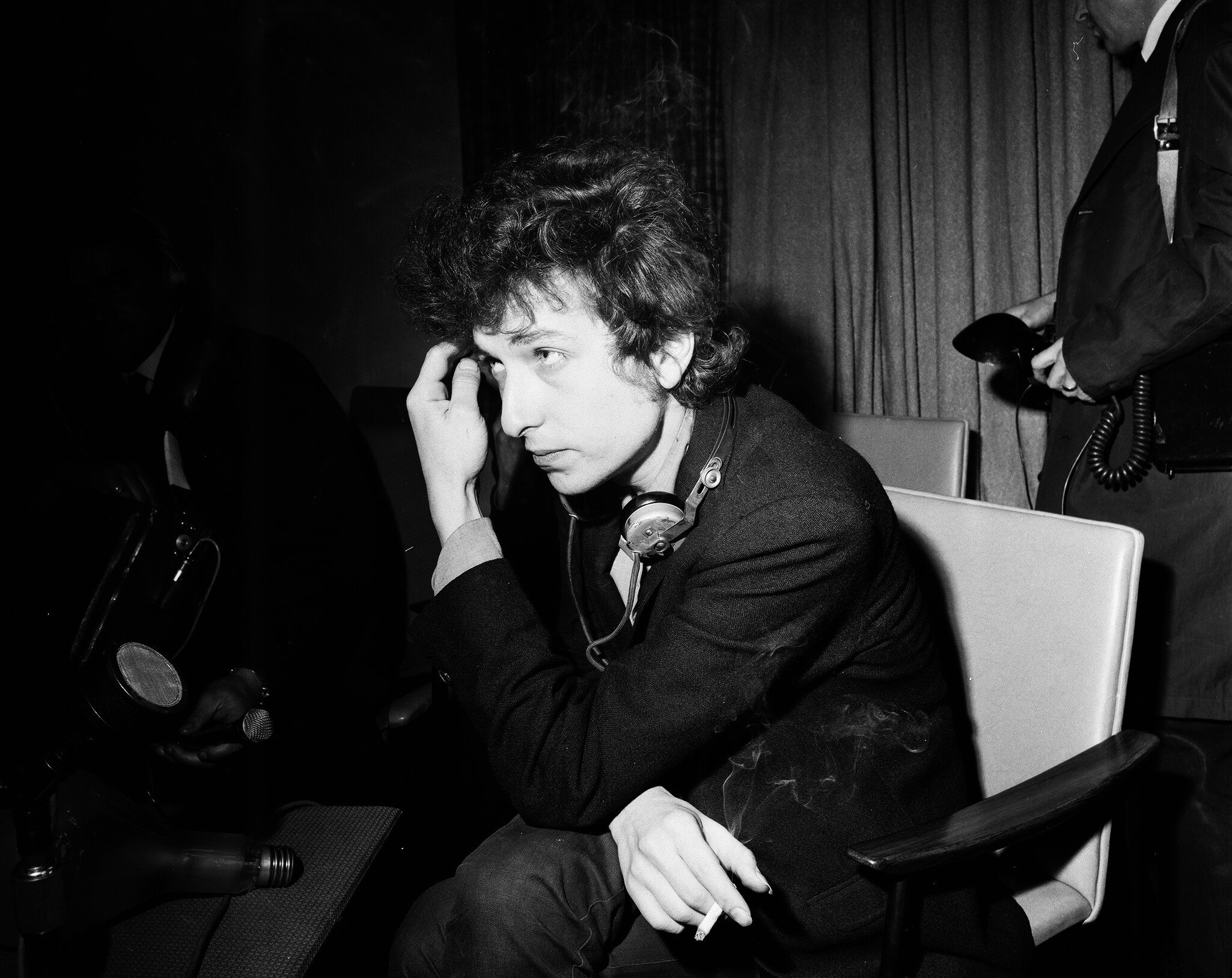Bob Dylan Got Booed While Accepting an Award: ‘They Looked at Me Like I Was an Animal’