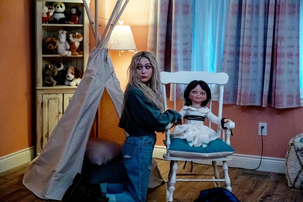 'Chucky' Season 2: Lexy (Alyvia Alyn Lind) ties up the original Tiffany doll