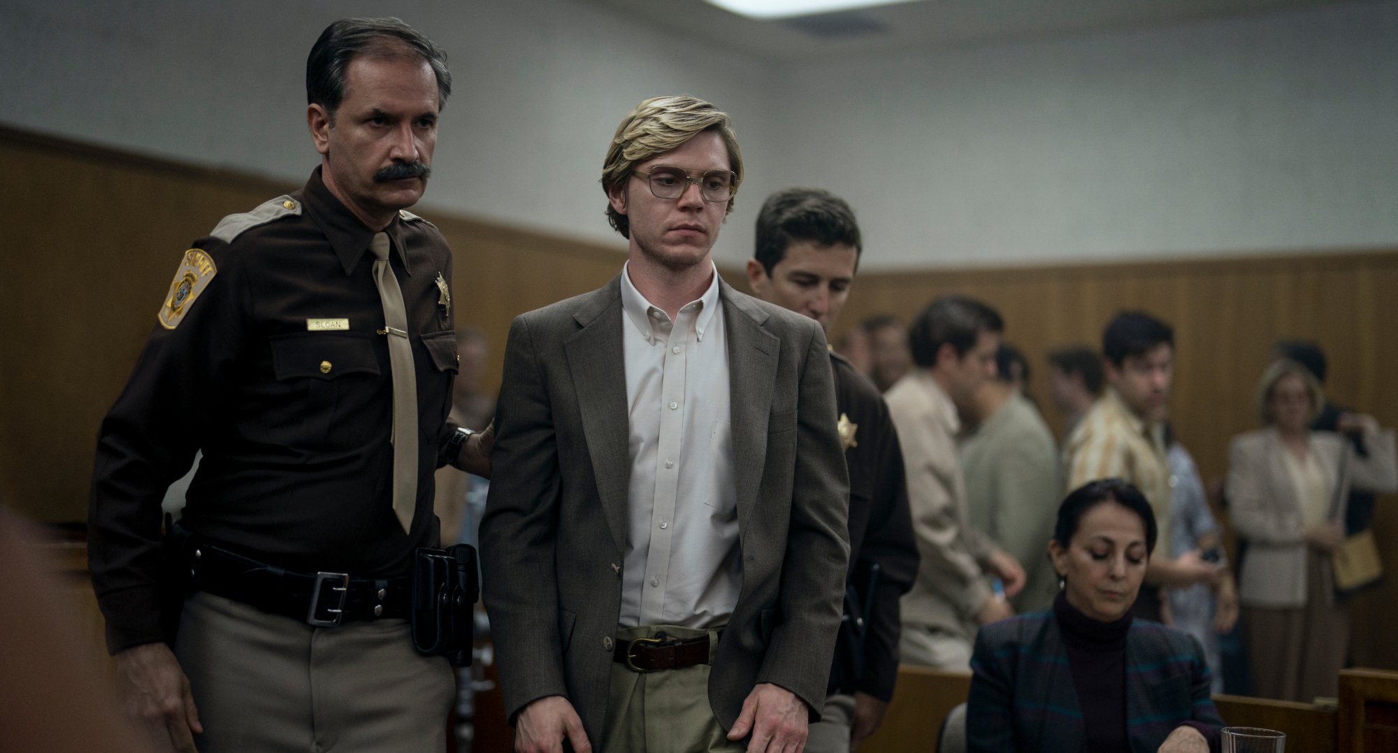 Evan Peters stars in 'Monster The Jeffrey Dahmer Story' on trial for his victims and Errol Lindsey.