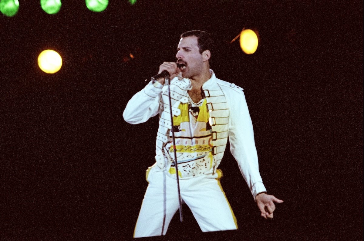 Freddie Mercury: The Show Must Go On