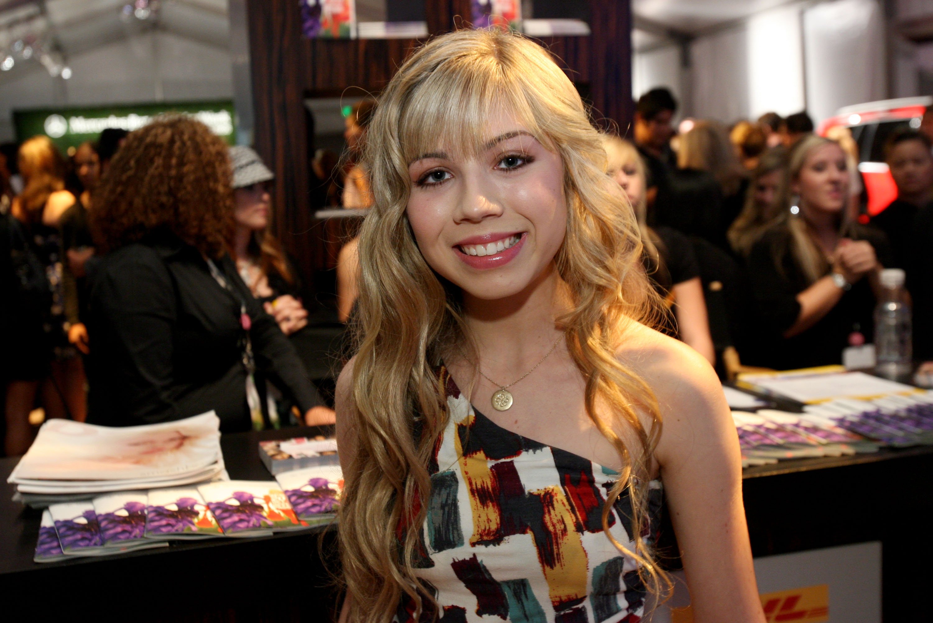 Actor Jennette McCurdy attends the Spring 2009 Mercedes-Benz Fashion Week