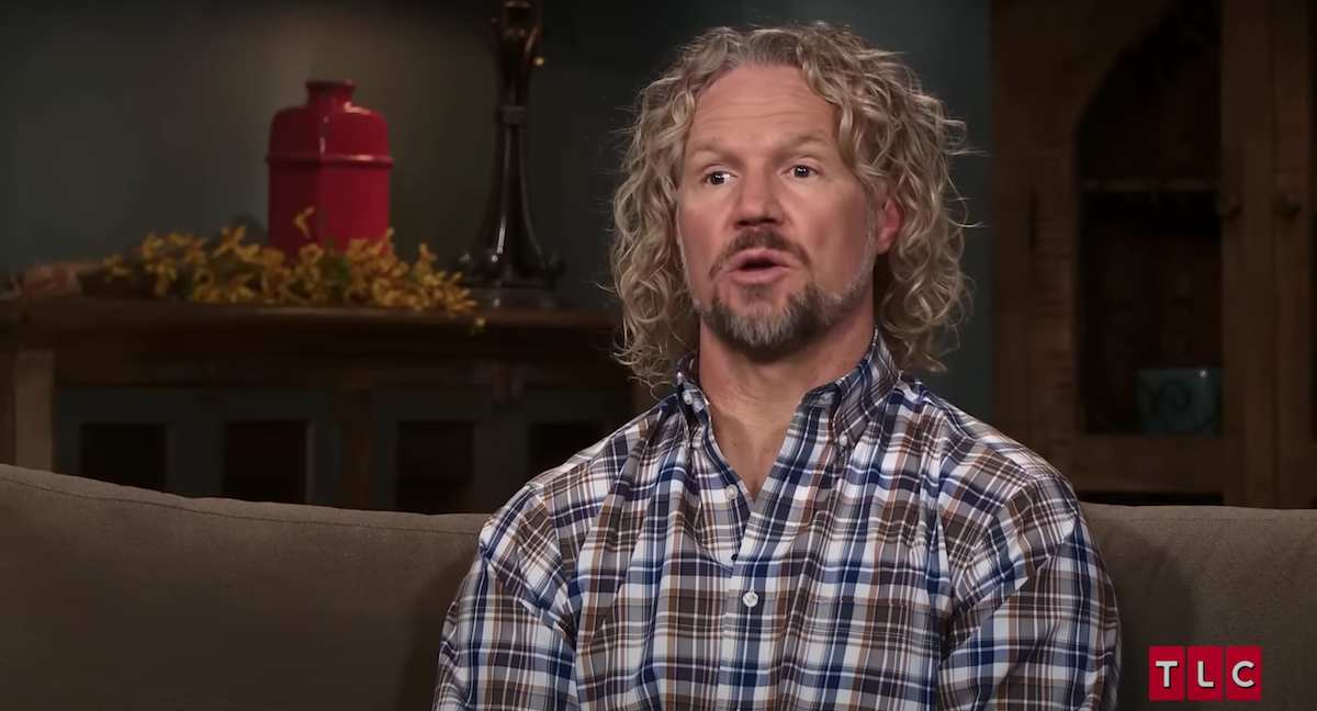 Kody Brown wearing a plaid shirt in an episode of 'Sister Wives'