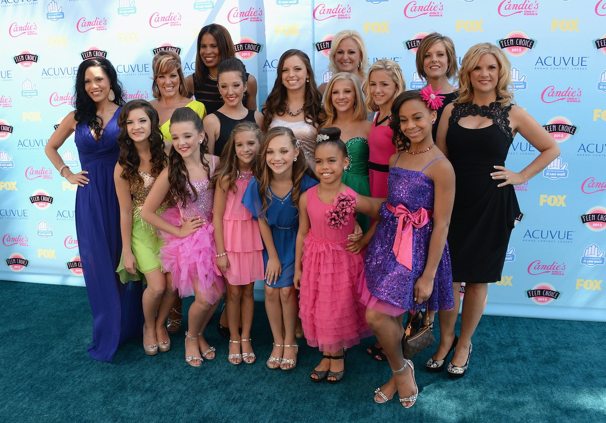 Maddie Ziegler, Chloé Lukasiak, and the 'Dance Moms' Season 2 cast