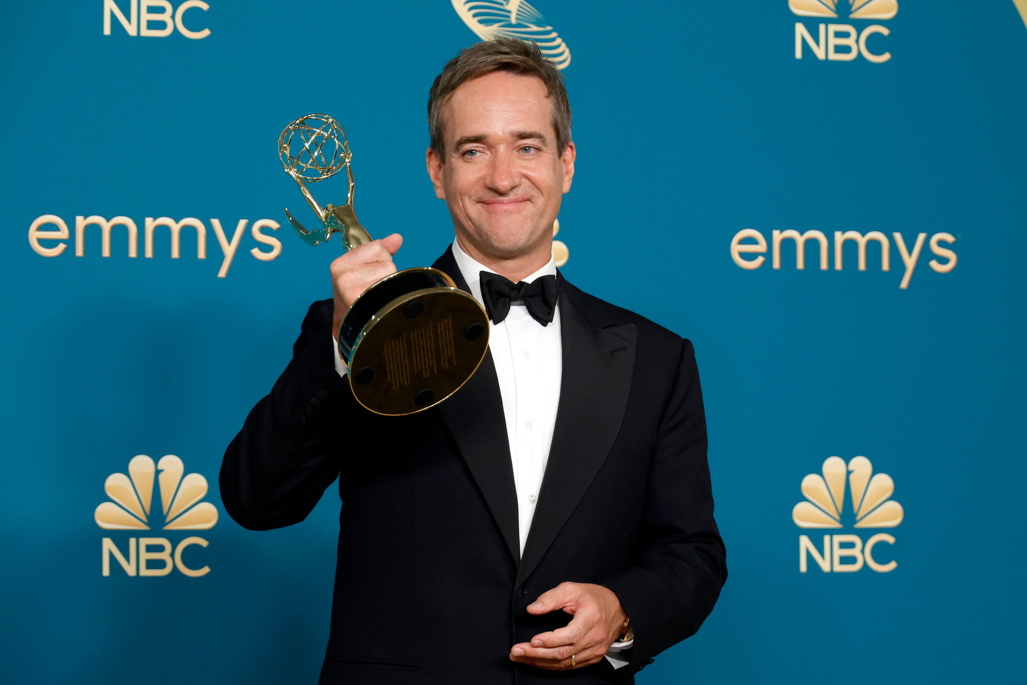 Matthew Macfadyen poses with his Emmy for Succession at the press room during the 74th Primetime Emmys