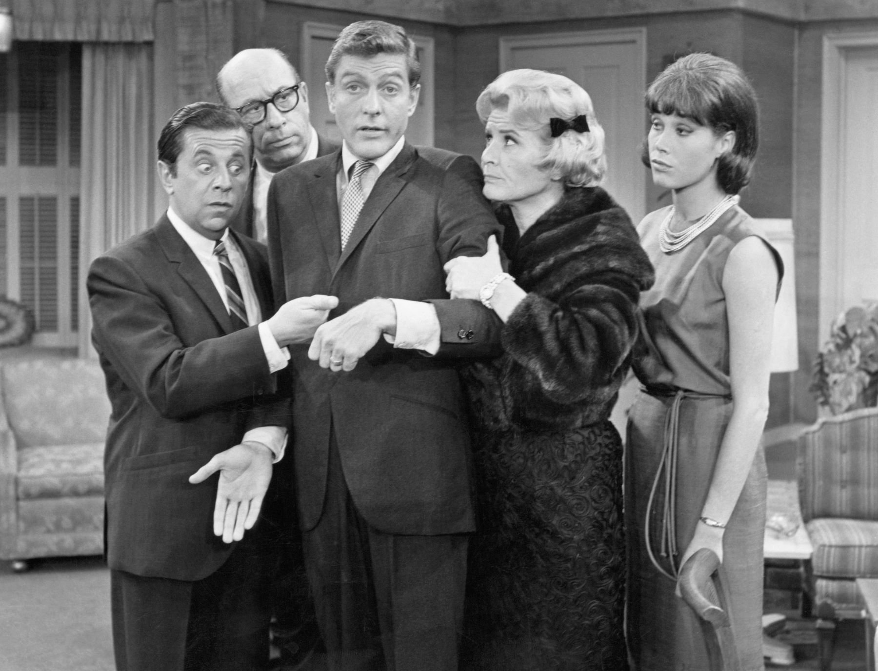 The cast of 'The Dick Van Dyke Show' in 1965