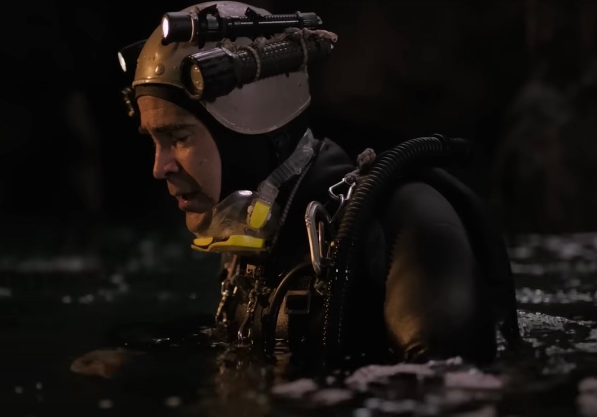 Collin Farrell films a cave diving scene for 'Thirteen Lives'