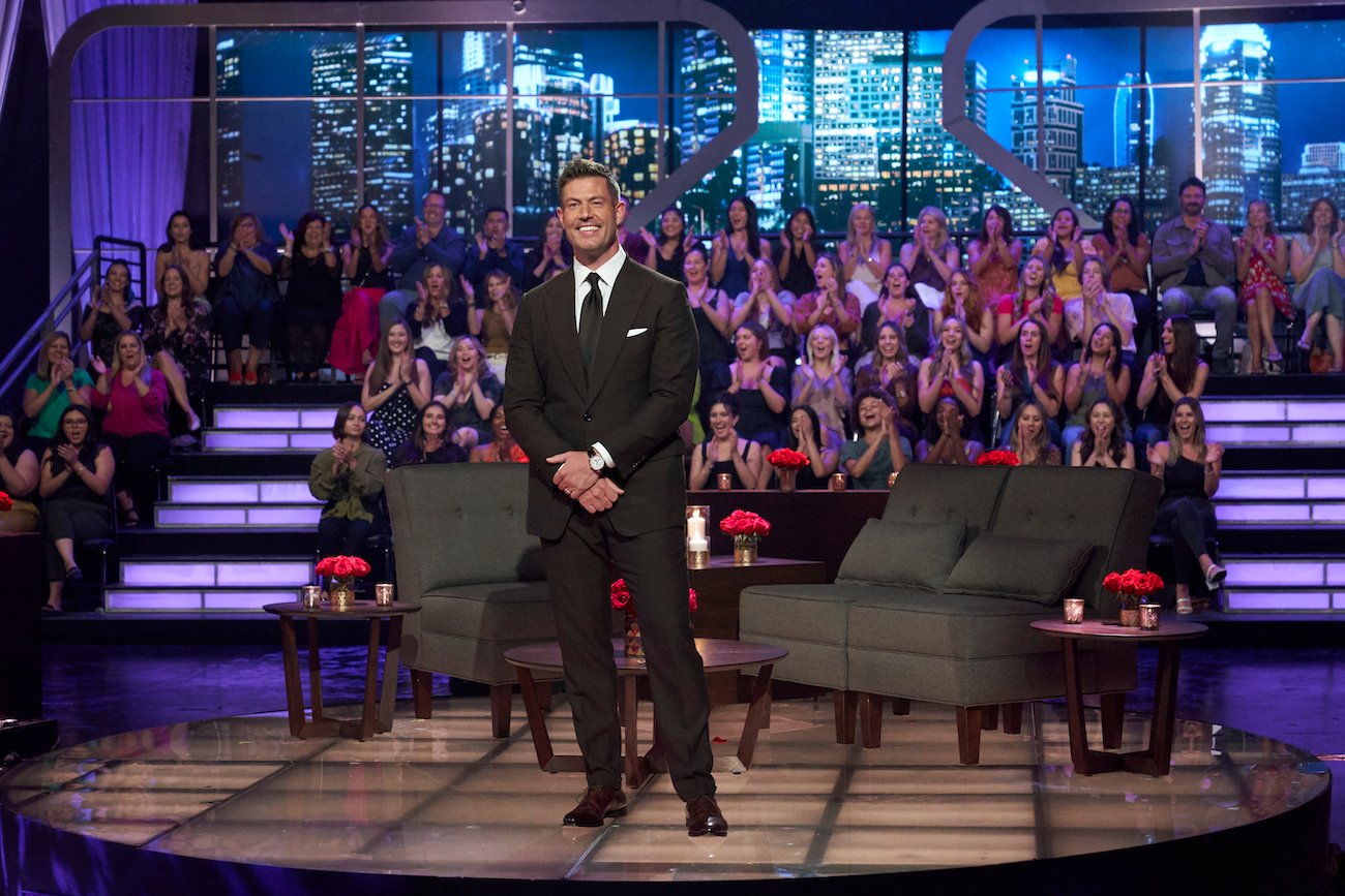 Jesse Palmer hosts the 'Men Tell All' special for 'The Bachelorette' Season 19