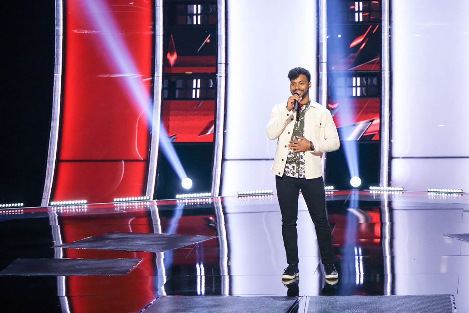 Devix on The Voice Season 22 Episode 2