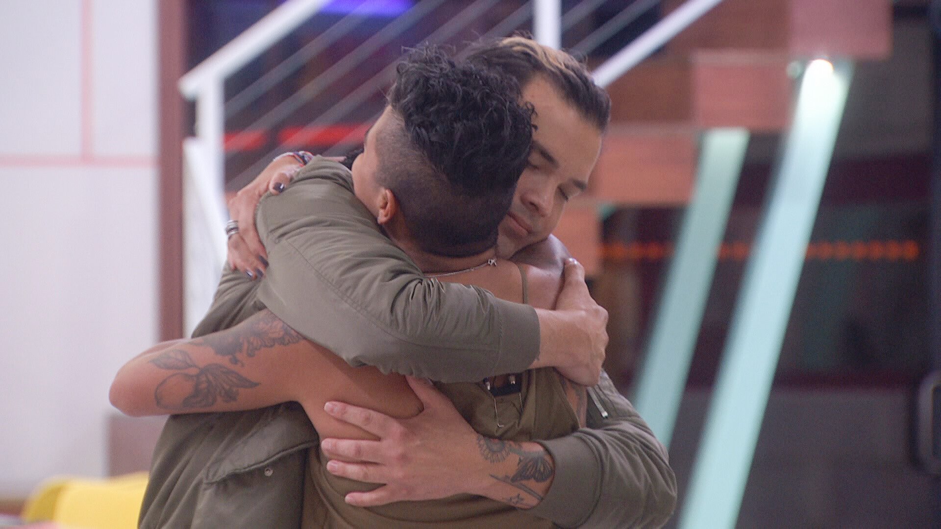 Daniel Durston and Nicole Layog hugging during 'Big Brother 24'