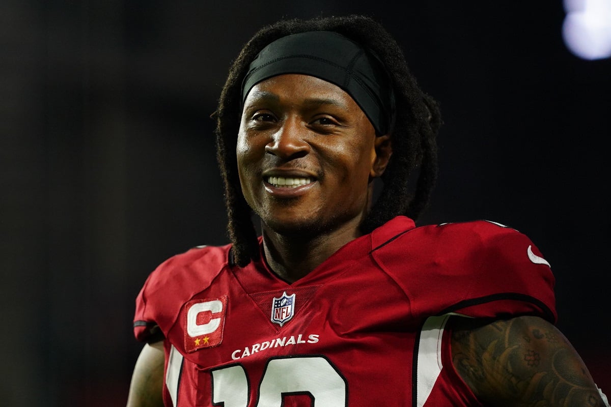 DeAndre Hopkins warms up before a game against the Los Angeles Rams