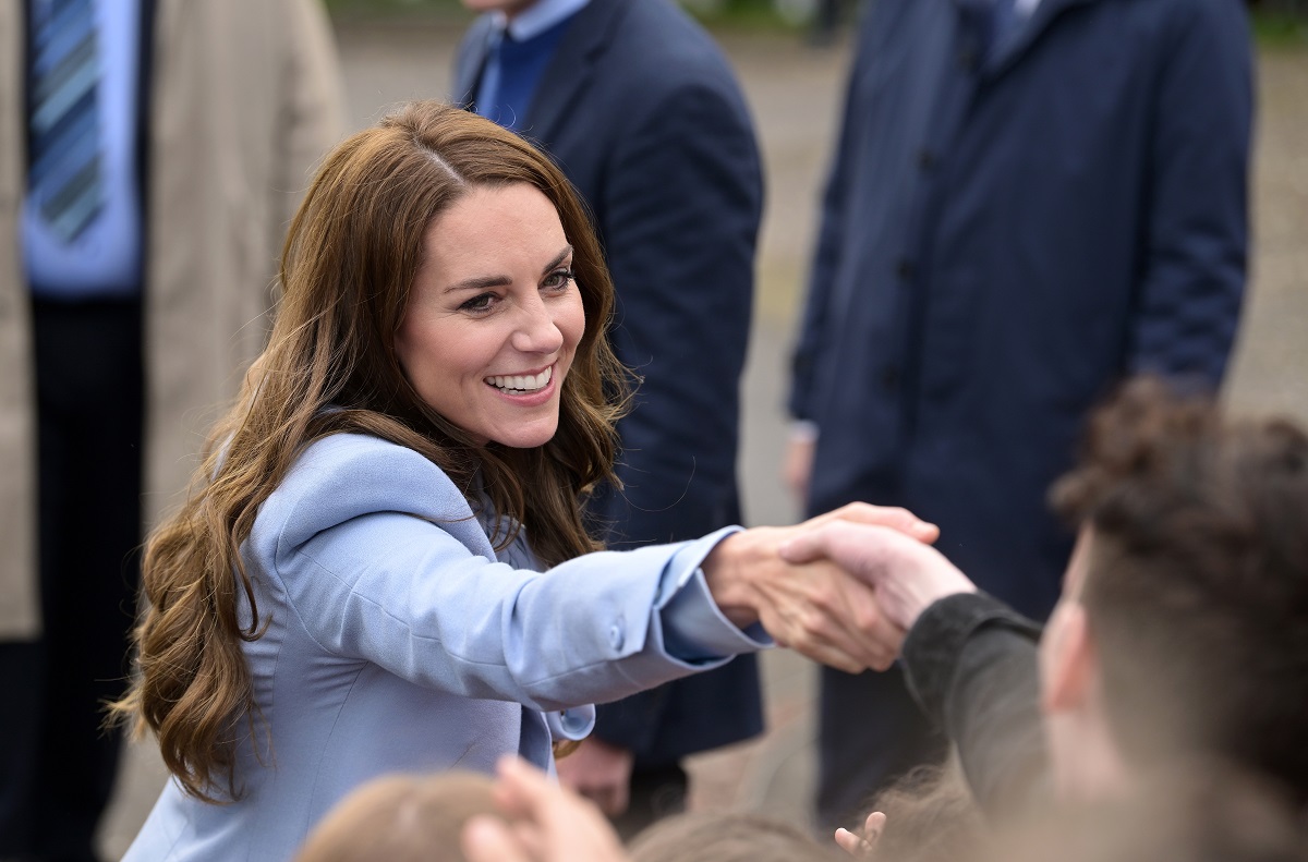 Body Language Expert Explains How Heckler Tried to Make Kate Middleton ...