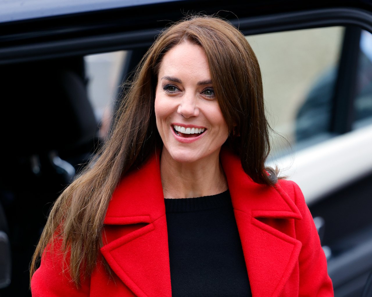 Kate Middleton visits Wales for the first time as the Princess of Wales in her "superhero color."