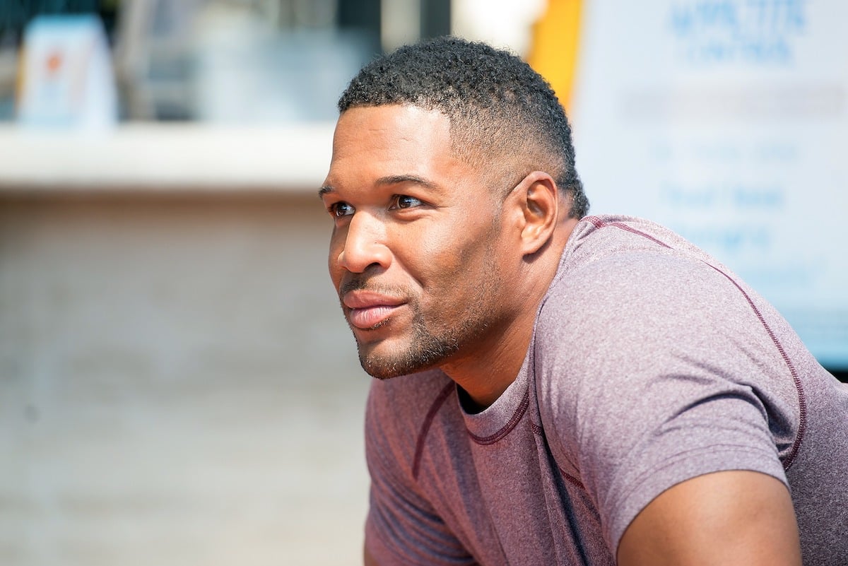 Michael Strahan's dressing room looks like an entire apartment