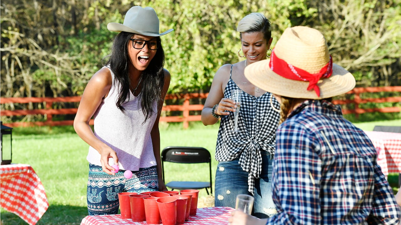 Katie Rost and Robyn Dixon at a picnic during 'The Real Housewives of Potomac'
