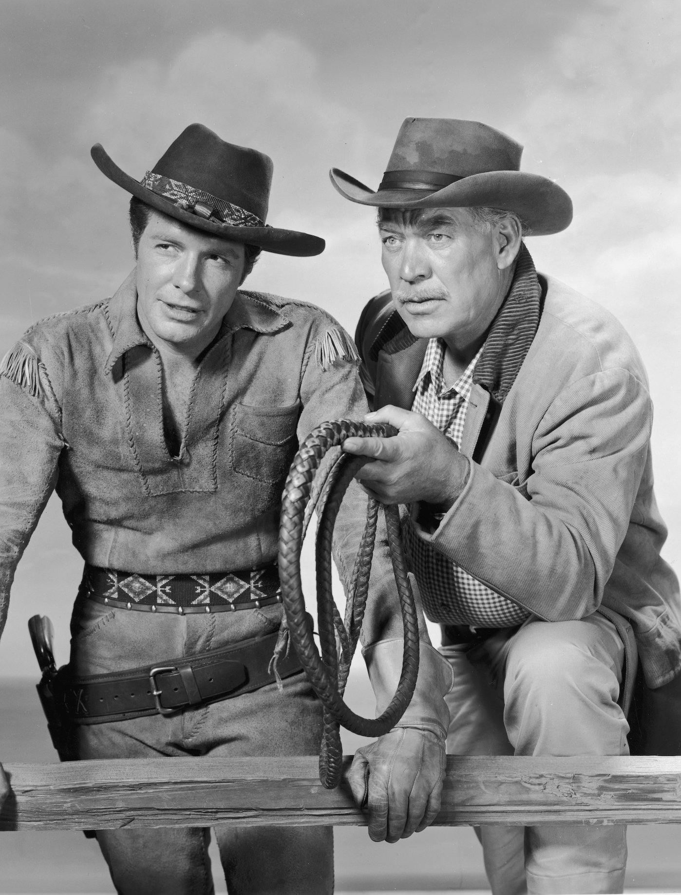 A black and white photo of Robert Horton (left) and Ward Bond in 'Wagon Train'