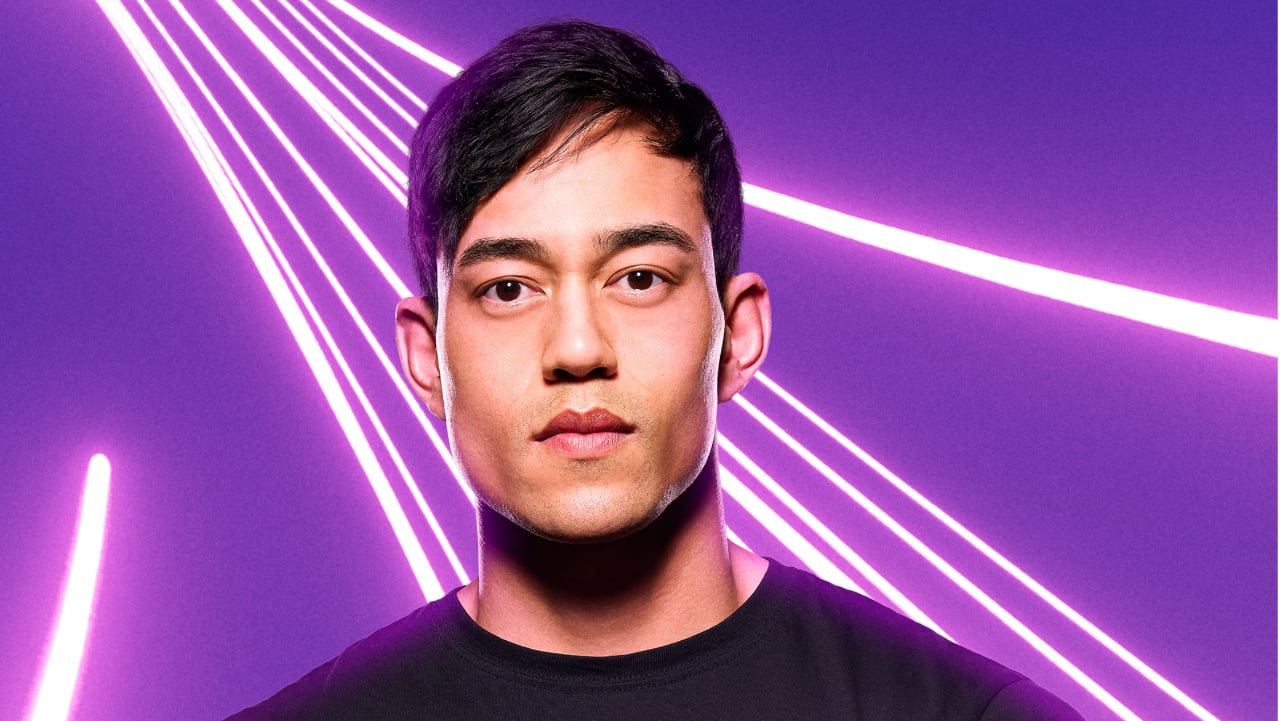 Nam Vo posing for 'The Challenge' Season 38 cast photo