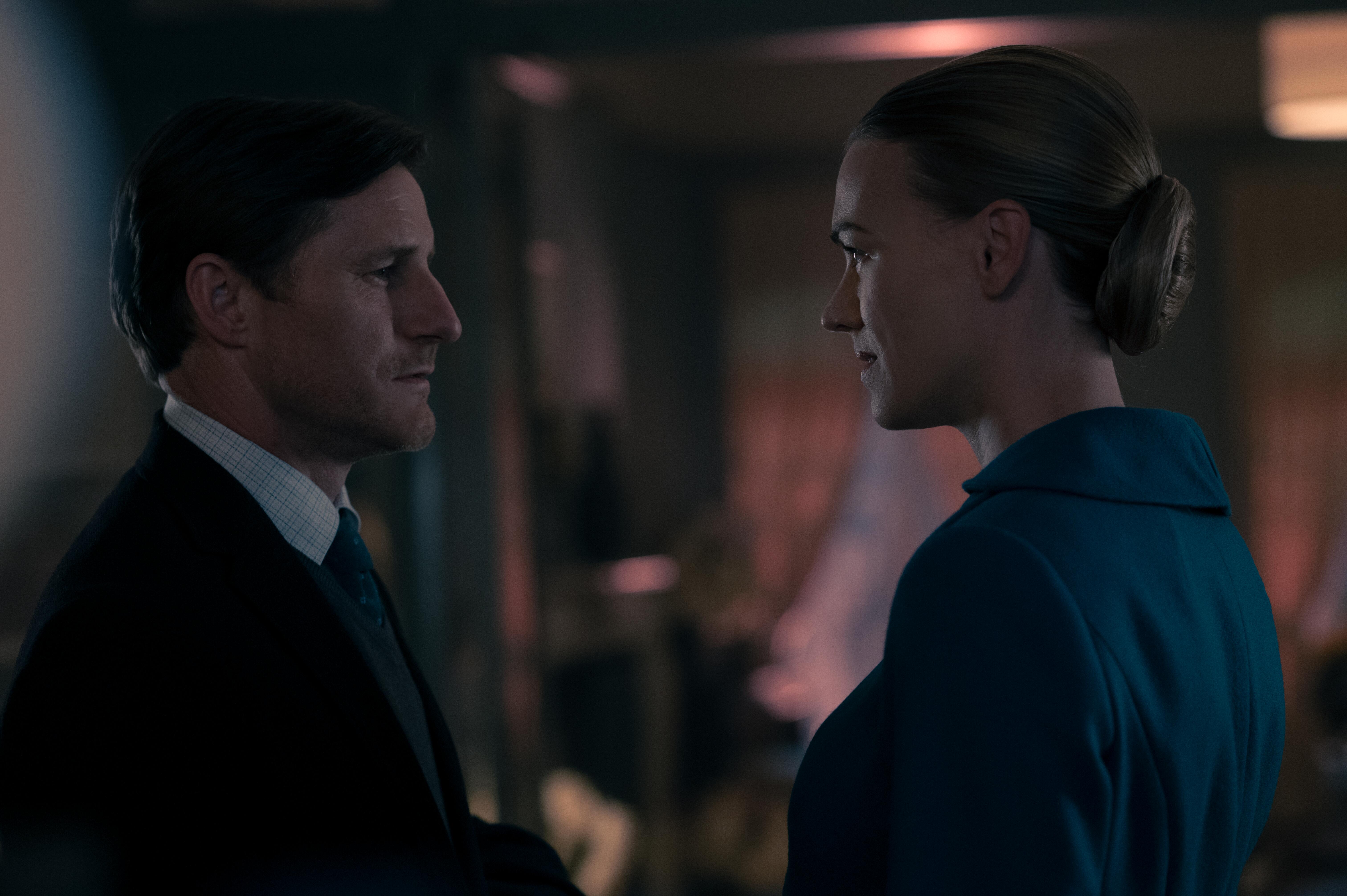 Mark Tuello and Serena Joy Waterford look at oe another in 'The Handmaid's Tale'