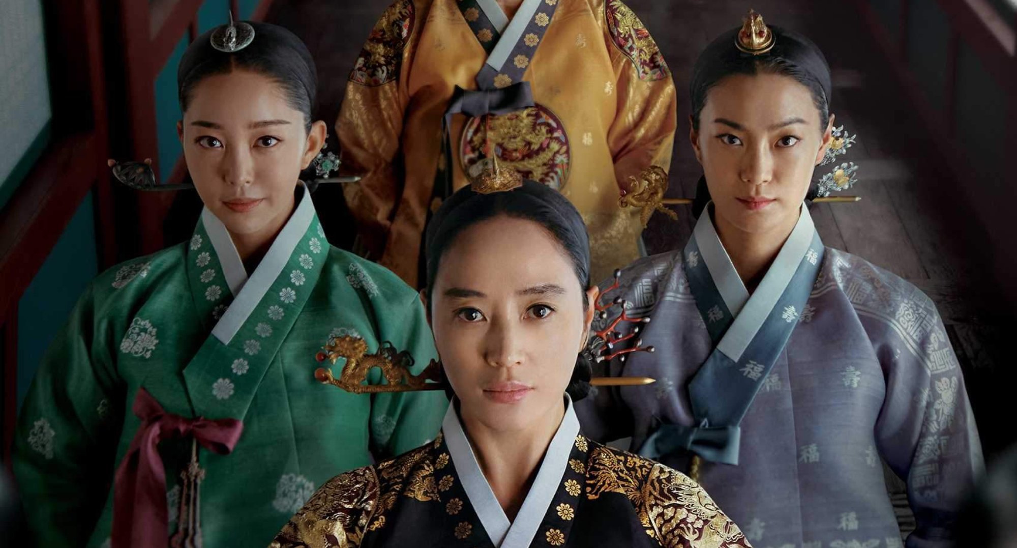 'Under the Queen's Umbrella' cast members Kim Ga-eun, Ok Ja-yeon, and Kim Hye-soo
