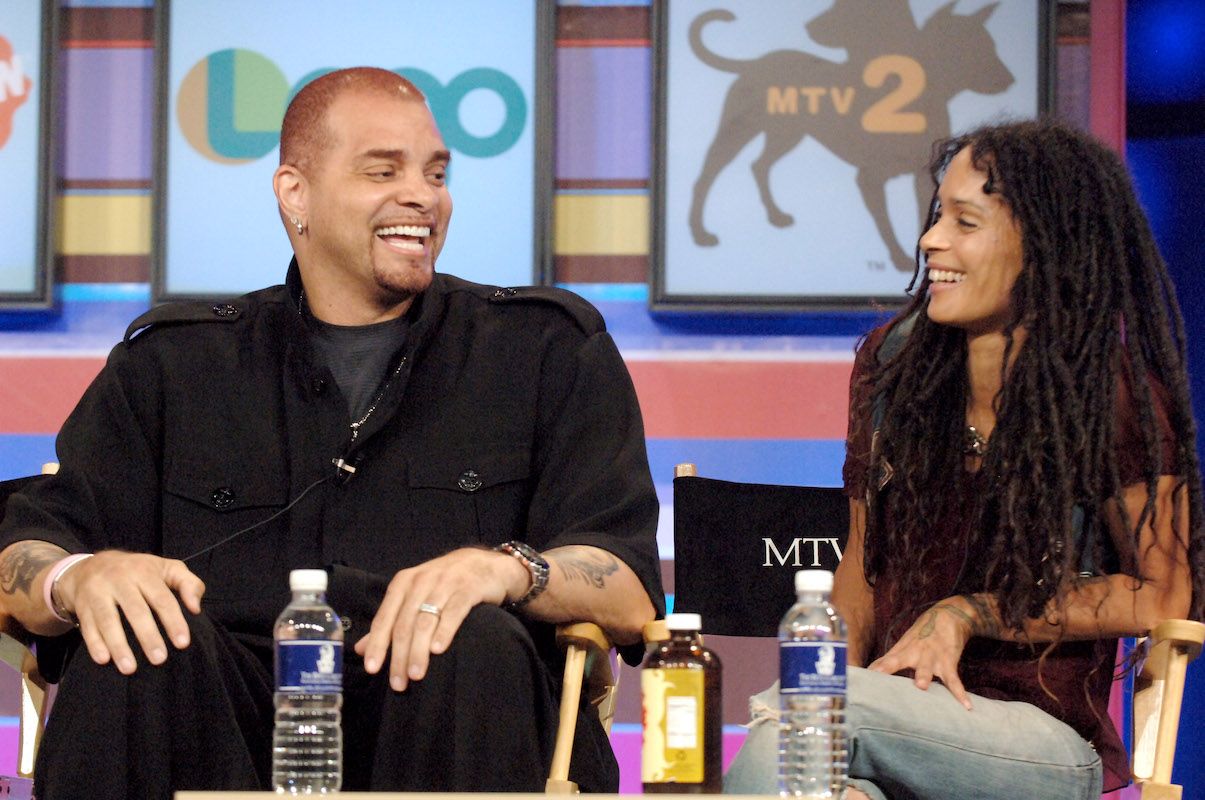 Sinbad and Lisa Bonet sit on a 'Different World' panel for TV Land in 2006