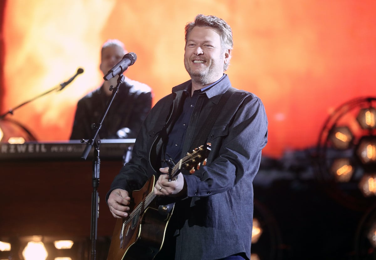 Blake Shelton performs on stage