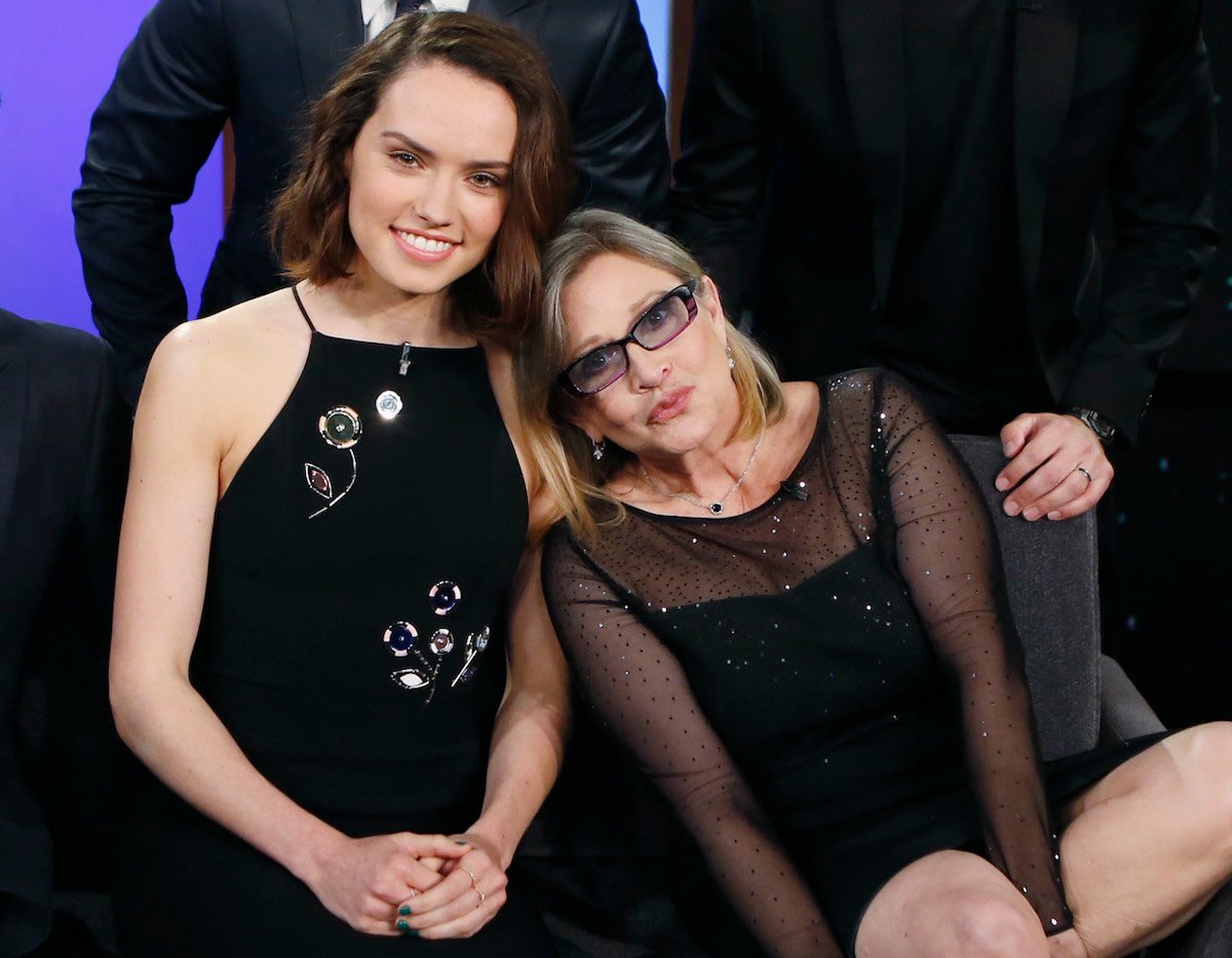 Daisy Ridley and Carrie Fisher smiling