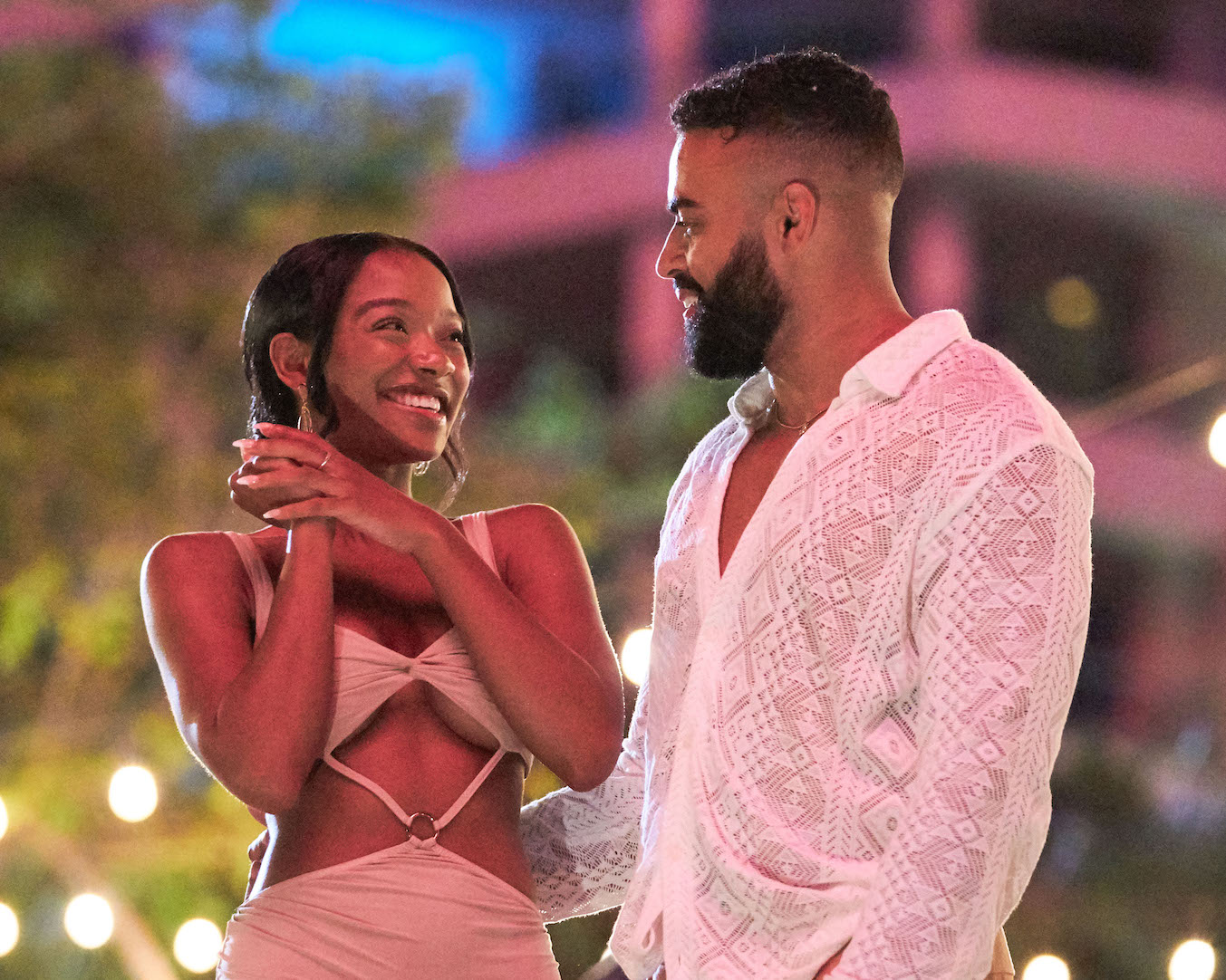 Eliza Isichei and Justin Glaze in 'Bachelor in Paradise' Season 8