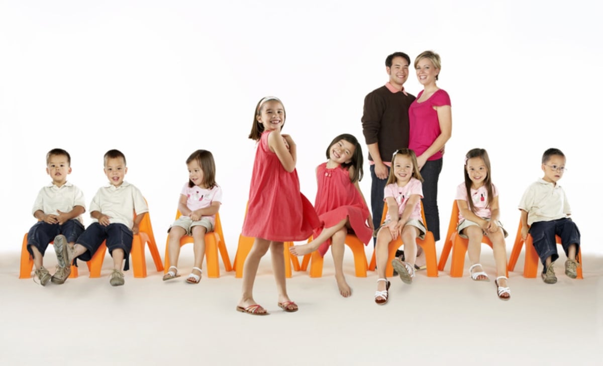 Kate Gosselin with Jon Gosselin with their eight children, Mady, Cara, Aaden, Collin, Joel, Alexis, Hannah, and Leah Gosselin in a promo shoot for 'Jon and Kate plus 8' on TLC.