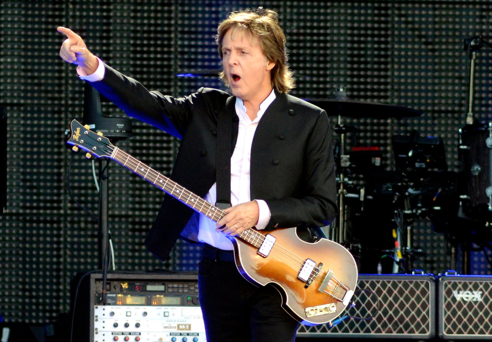 Paul McCartney performs during 2015 Lollapalooza in Chicago, Illinois