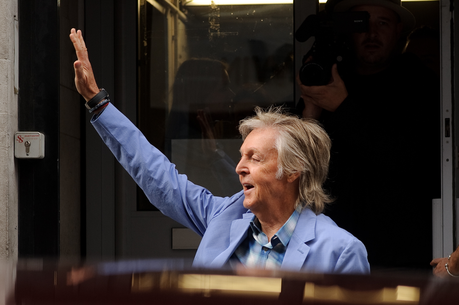 Paul McCartney spotted leaving Waterstones bookstore on Piccadilly