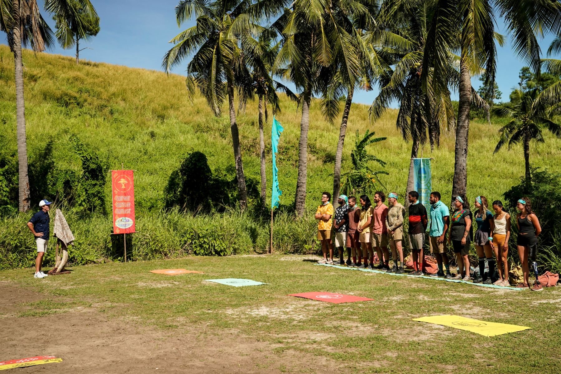 'Survivor' Season 43 host Jeff Probst explains a challenge to the remaining castaways.